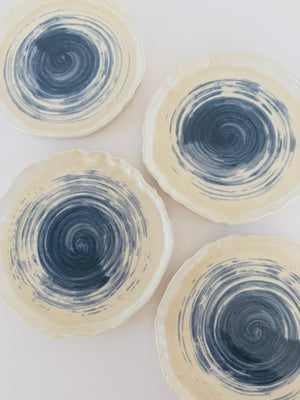 Ruffled Edge Platter Set